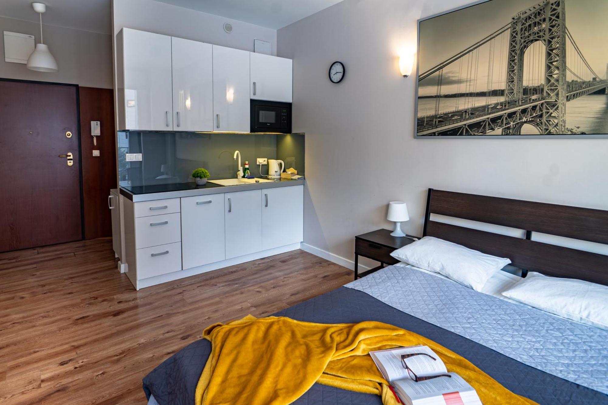 Triton Apartments Warschau Buitenkant foto