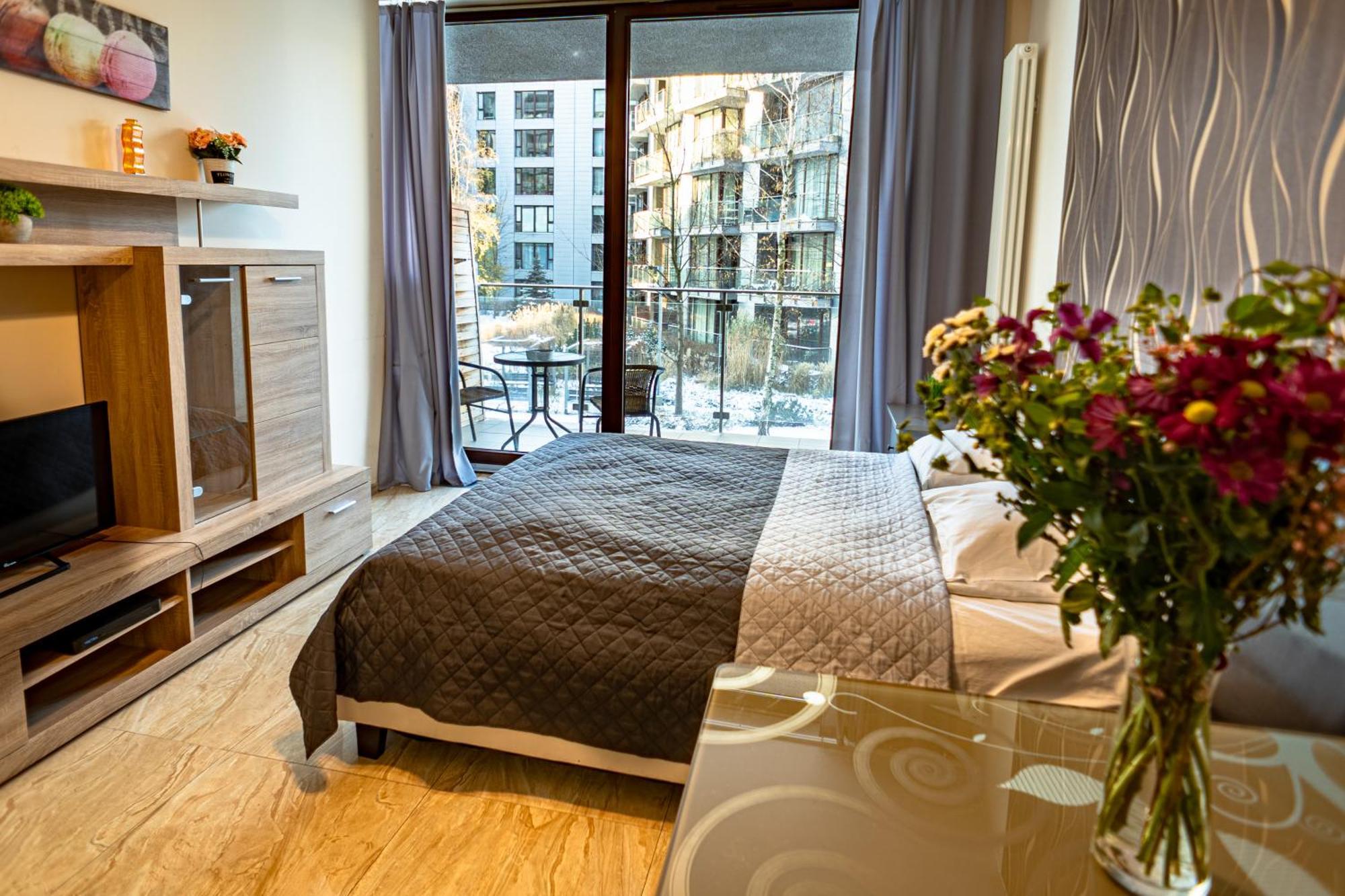 Triton Apartments Warschau Buitenkant foto