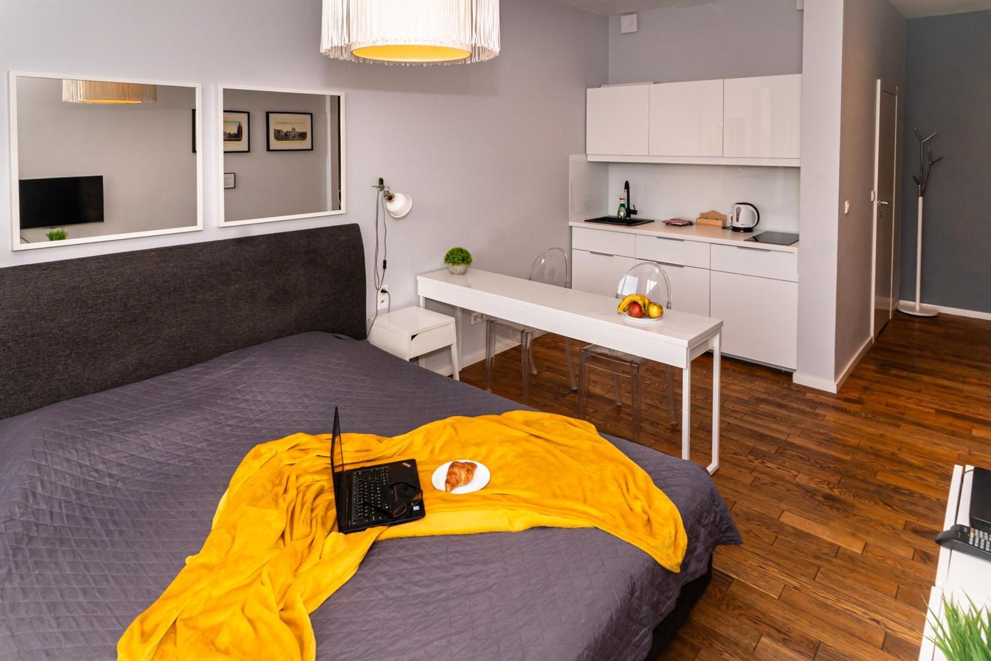 Triton Apartments Warschau Buitenkant foto